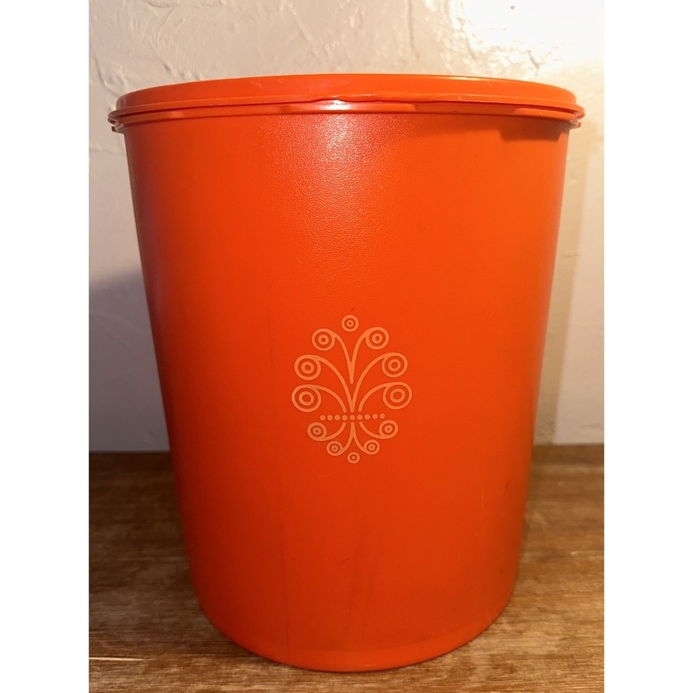 Tupperware 70's Orange Round Food Storage Container 12 qt Snap Lid 2-Piece Set